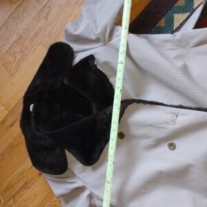 🦔 VINTAGE DOUBLE BREASTED FAUX FUR Trench Coat Sz 12/14 FULLY LINED LONDON FOG